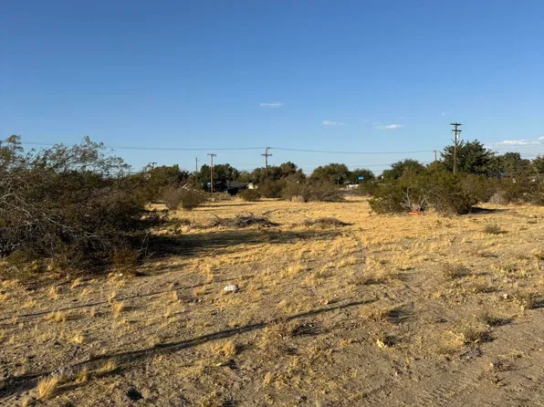 Coolwater Ave, Palmdale, CA 93591