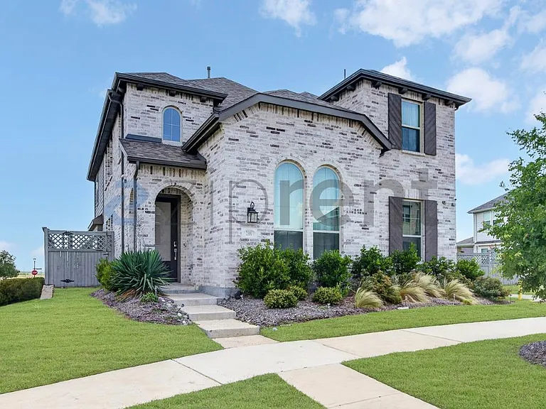 2301 Norma Ln — Photo 2