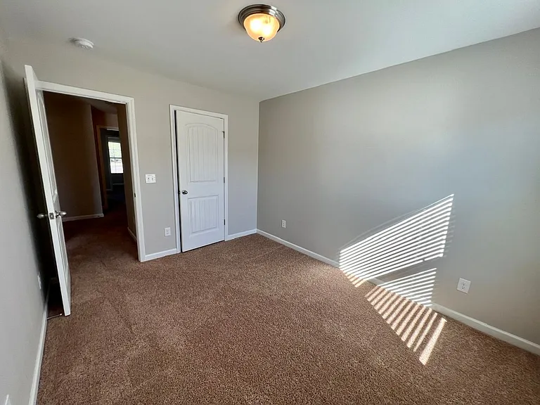 920 Brigade Loop — Photo 11