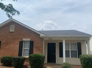 5329 Harris Cove Dr, Charlotte, NC 28269