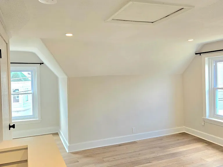 119 Chestnut St #2 — Photo 15