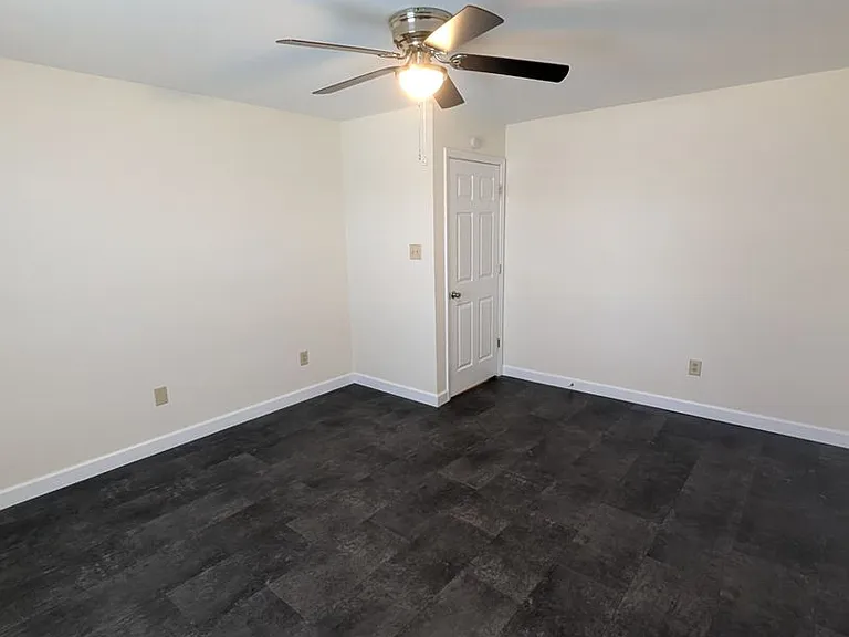 100 E Green Meadows Rd #9 — Photo 8