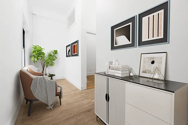 Rented by REAL New York | media 7