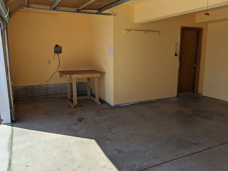 848 Elliott St — Photo 23