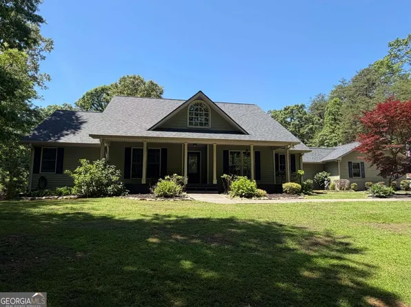 96 Oakridge Ln, Ellijay, GA 30536
