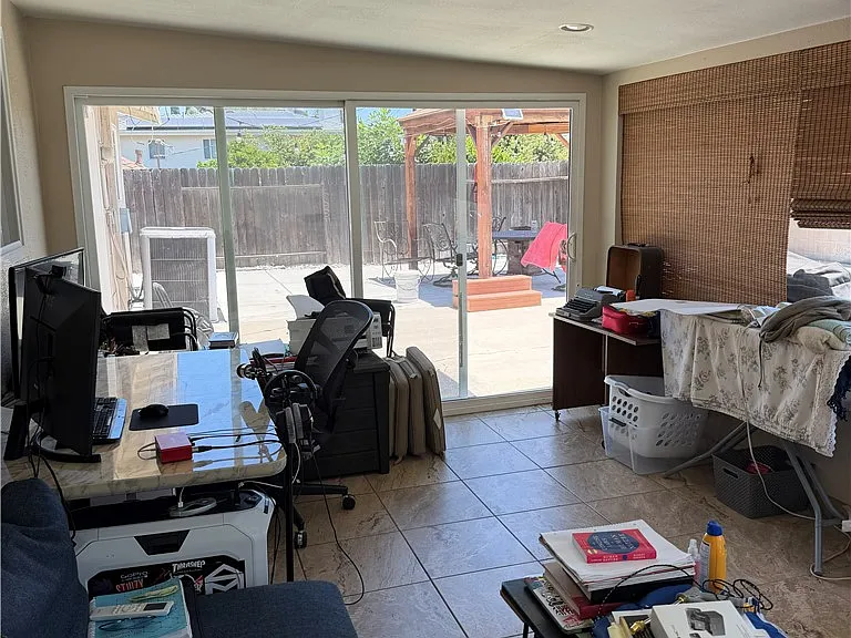 910 Orangewood Dr — Photo 19