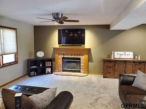3rd image of 6821 Ash Hollow Ln
