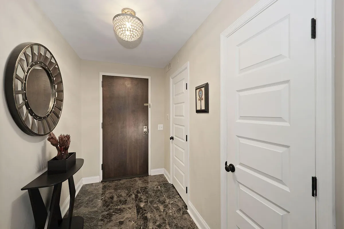 Building Photo - 3101 New Mexico Ave NW #814