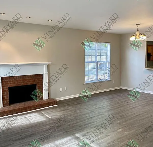 3325 Chastain Landings Ct — Photo 8