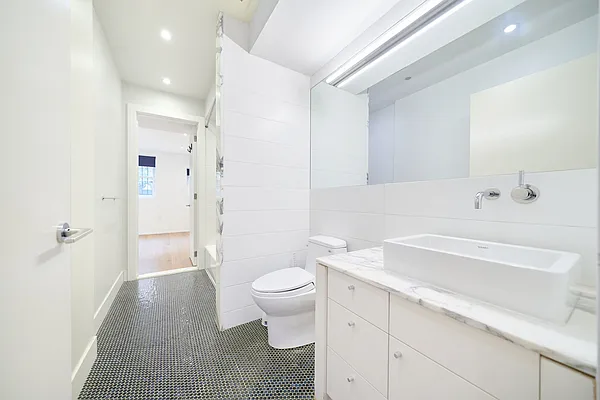 Rented by Corcoran | media 25