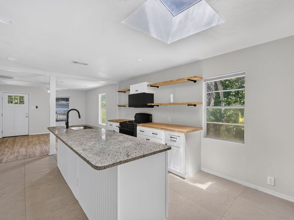 2906 Christian Dr