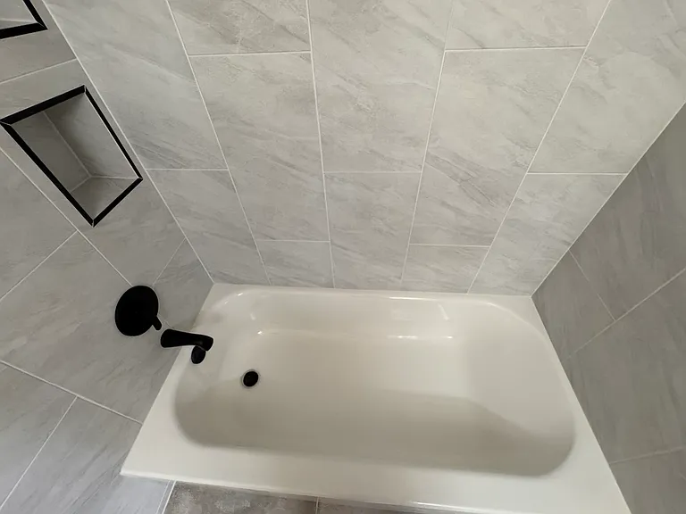 534 Biltmore Dr — Photo 10
