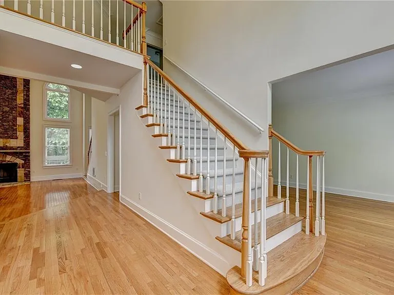 10645 Honey Brook Cir — Photo 4