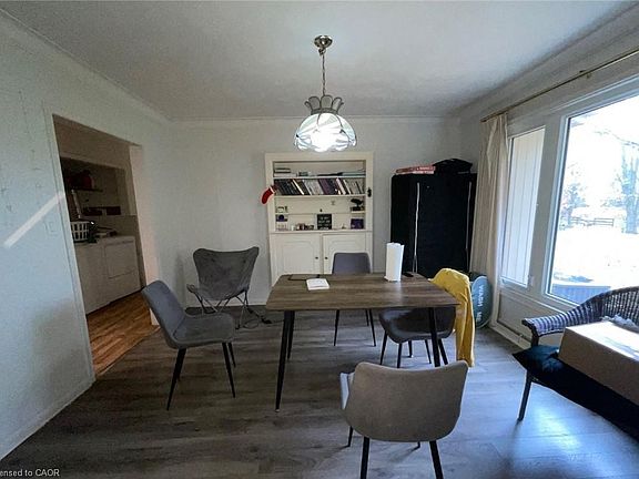 5th image of 415 Mount Pleasant Rd