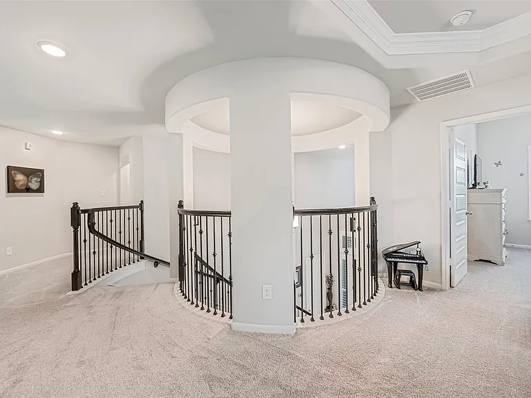 2714 Ahnya Ln — Photo 28