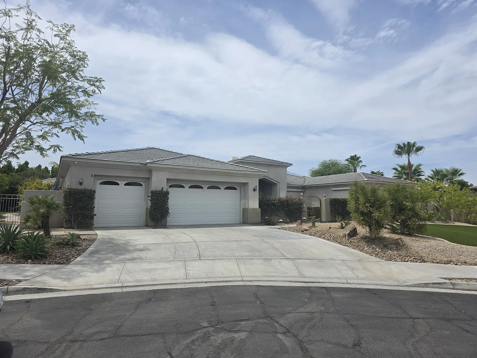 6 bed, 6000 sqft, $8,500 — Photo 3