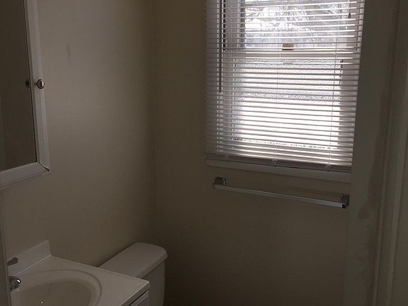full bathroom upstairs