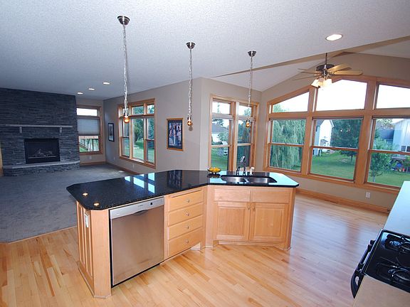 3rd image of 6590 Clearwater Creek Dr