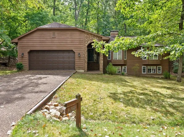5268 Trevino Dr, McGaheysville, VA 22840