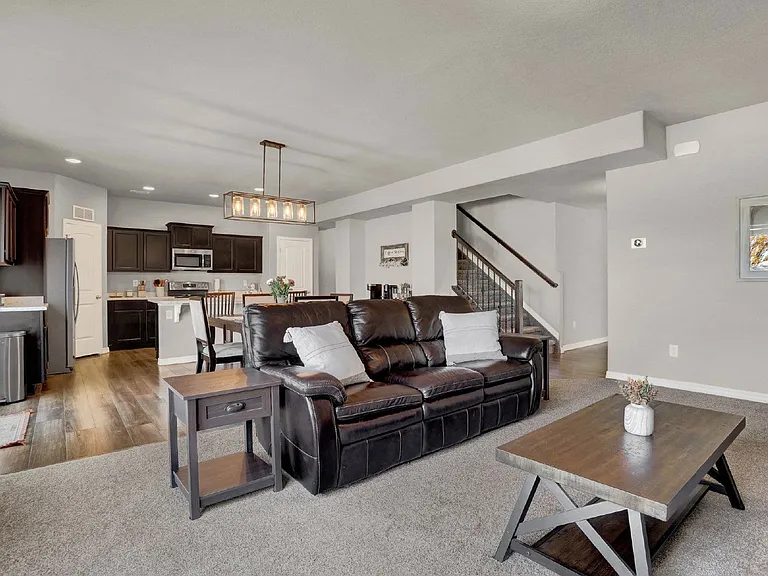 10659 Traders Pkwy — Photo 8