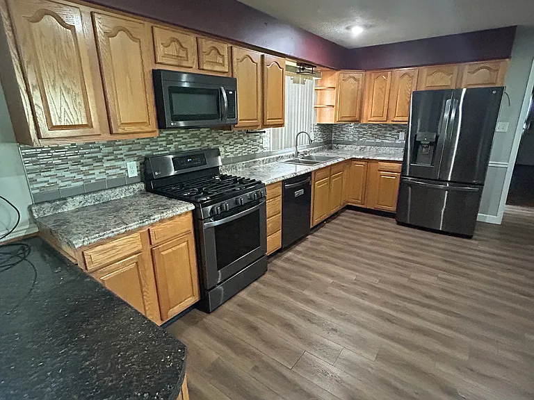 8717 Maze Rd — Photo 5