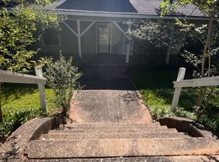 303 Park Ave UNIT B, Lagrange, GA 30240