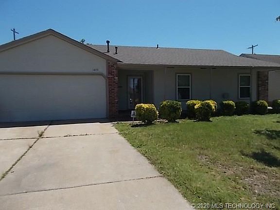 3rd image of 1409 Ford Circle Dr