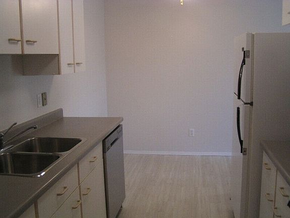 2nd image of 4924 19th Ave NW