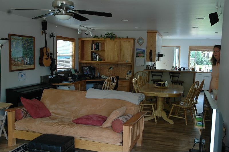 2nd image of 11014 NE Fargo St