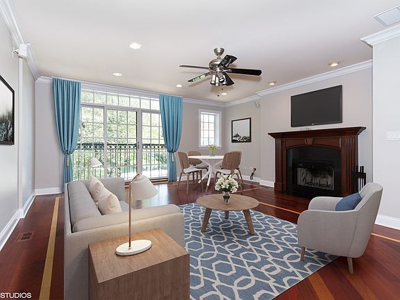 3rd image of 653 W Belmont Ave APT 2