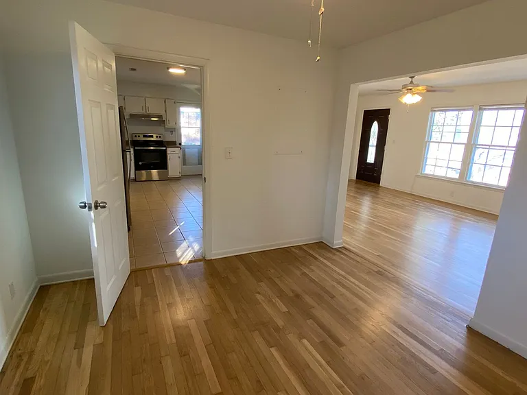2517 Piney Branch Rd NW — Photo 12