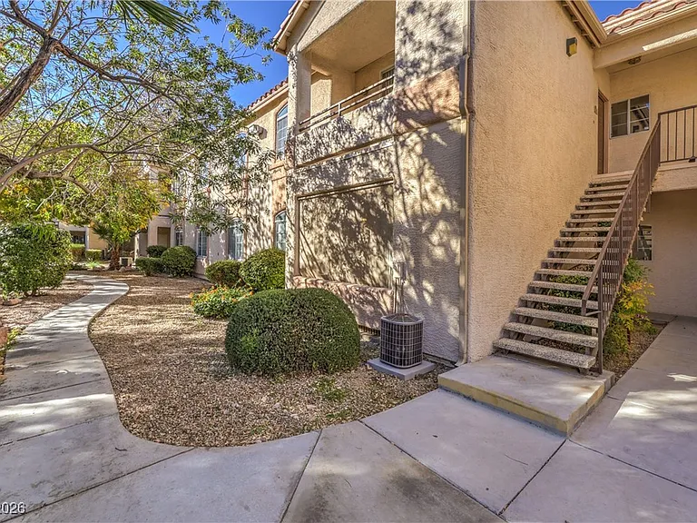 1830 N Buffalo Dr #2085 — Photo 3