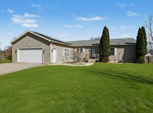 3967 Hennessey Rd, Watervliet, MI 49098