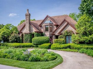 2377 The Woods Ln, Lexington, KY 40502