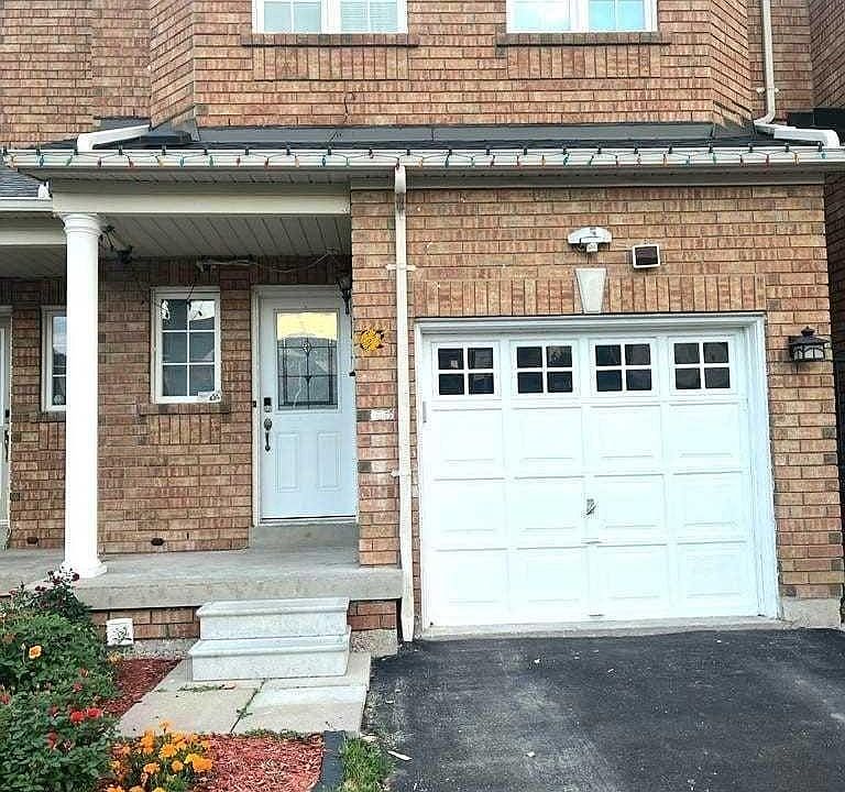 1st image of 32 Dooley Cres #Basement