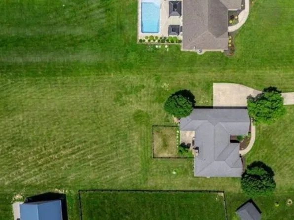 3407 Ash Meadow Ln, Franklin, OH 45005