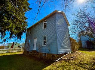 104 Trouttown Rd, Hunker, PA 15639