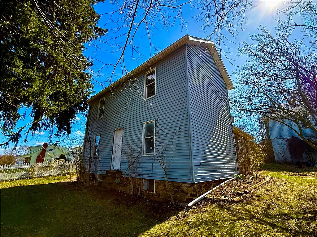 104 Trouttown Rd photo 1