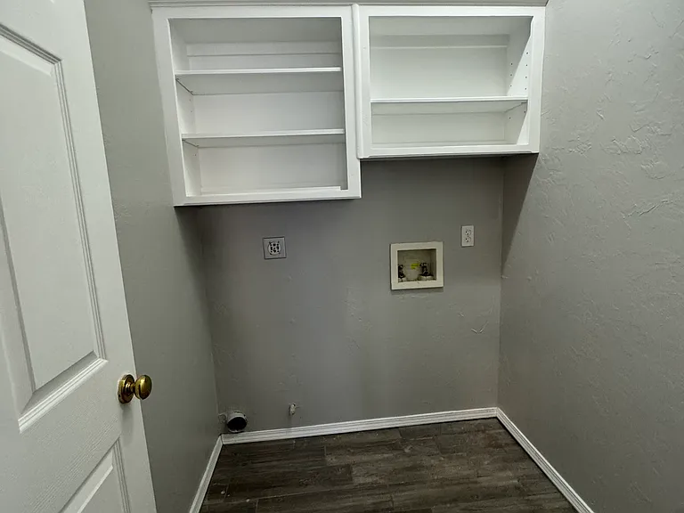 232 S Lexington Way — Photo 7
