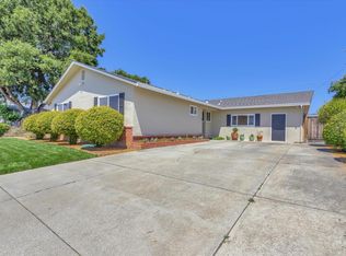 2001 Valley View Rd, Hollister, CA 95023