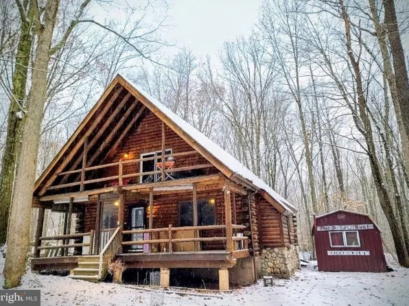 20 Holiday Dr, White Haven, PA 18661