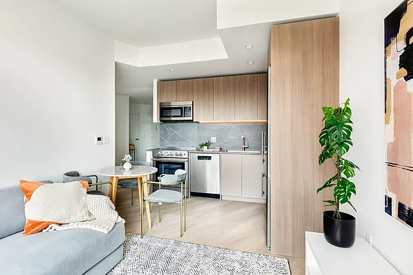 Rented by MNS | media 21