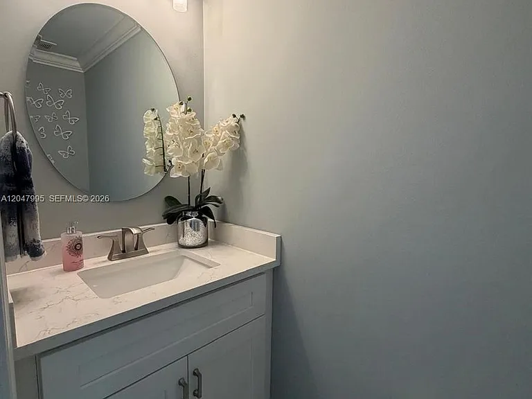 1428 SW 47th Ave — Photo 35