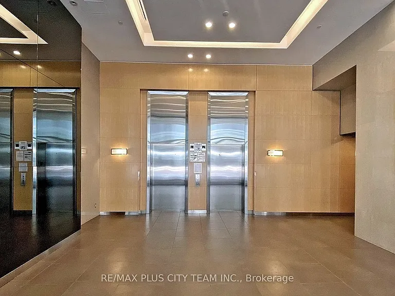 65 Bremner Blvd #2206 — Photo 7