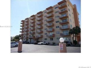 2200 E Hallandale Beach Blvd APT 708, Hallandale, FL 33009