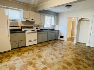 13 7th Ave SW #2, Aberdeen, SD 57401