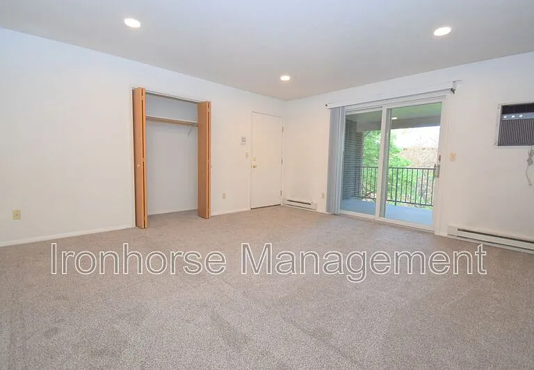 813 W Villard St #78 — Photo 5