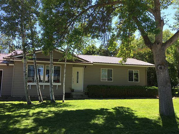 2nd image of 217 Glacier Dr