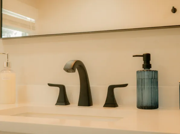 6605 N Sheridan Rd #2, Peoria, IL 61614