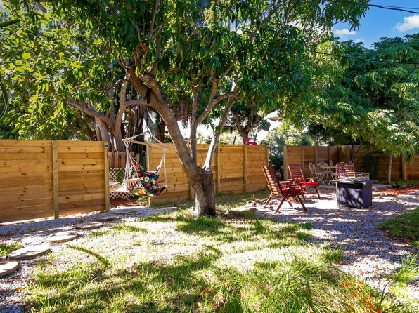 609 S Arnold Avenue, Lantana, FL 33462